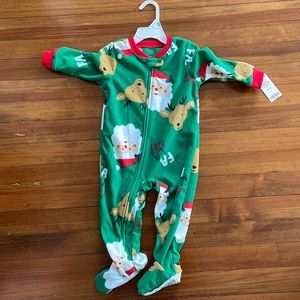 NWT: Carters adorable Christmas pajamas! 18M